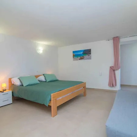 In 26473 Apartment